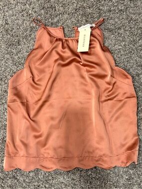 Monoreno Rust Scalloped Satin Cami